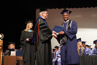 graduate crossing stage