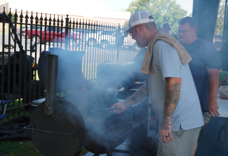 grilling burgers
