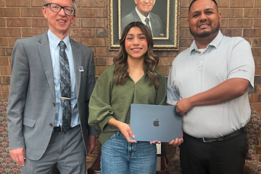 cypress laptop presentation